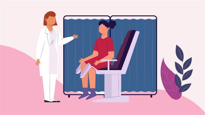 Illustration av en patient som sitter i en gynekologstol och pratar med en barnmorska.